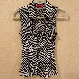 Sleeveless Zebra Pleated Collar Top